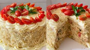 Torta de frango com catupiry.